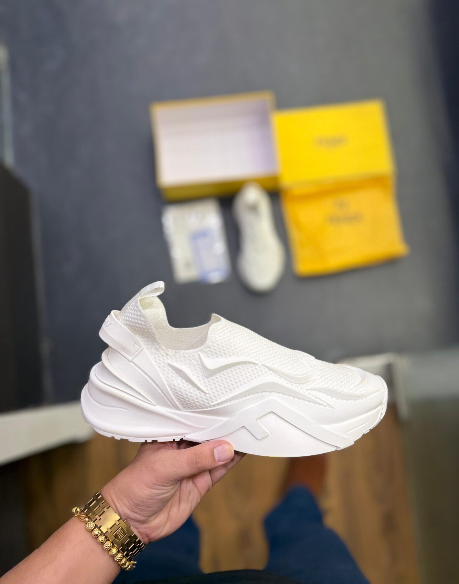 Signature Style Sneakers – UA Luxury Collection (3)