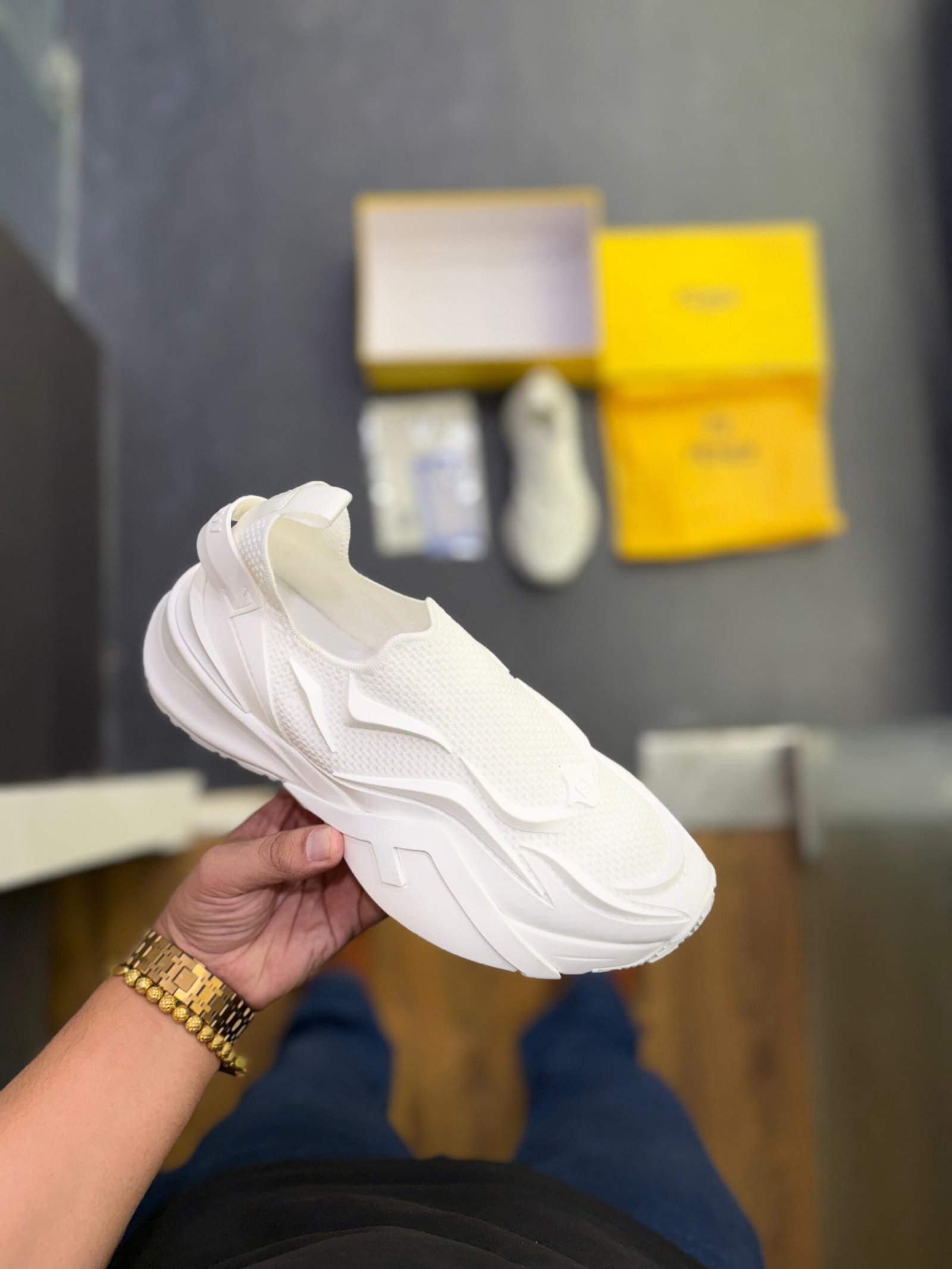 Signature Style Sneakers – UA Luxury Collection (4)