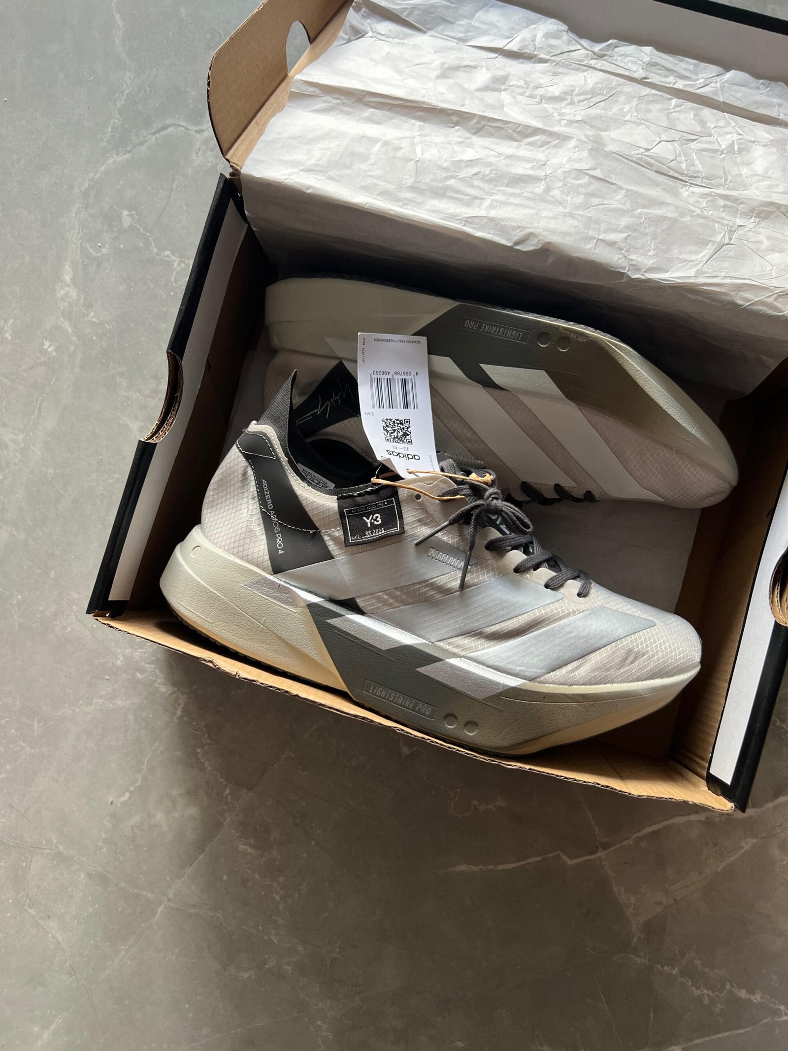 Adizero Adios Pro 4 Running Sneakers Lightweight (4) Adizero Adios Pro 4 Running Sneakers Lightweight (4)