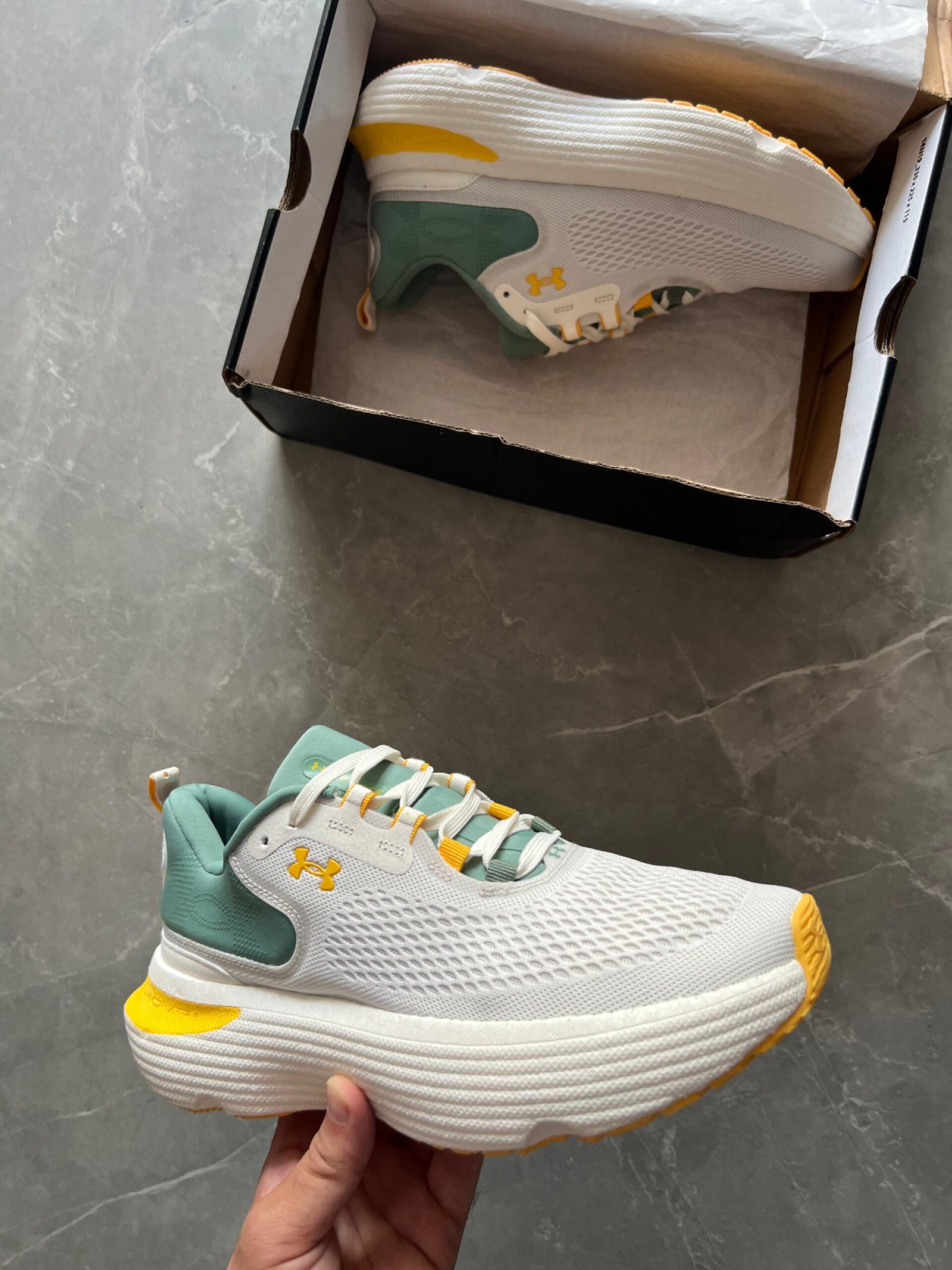 Luxury Aesthetic Mules & Premium Slides – Store Collection Armour Infinite 2 Sneakers On Sale 3 Colours (1)