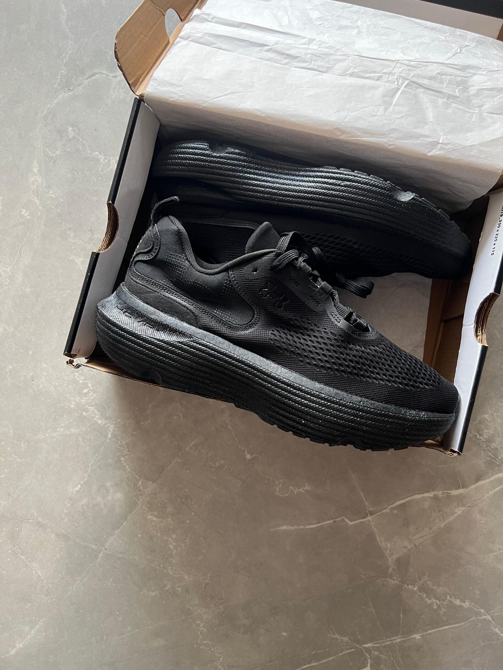 Luxury Aesthetic Mules & Premium Slides – Store Collection Armour Infinite 2 Sneakers On Sale 3 Colours (4)