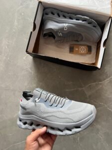 Cloud Running Loewe X On Sneakers 3 Colours (2)