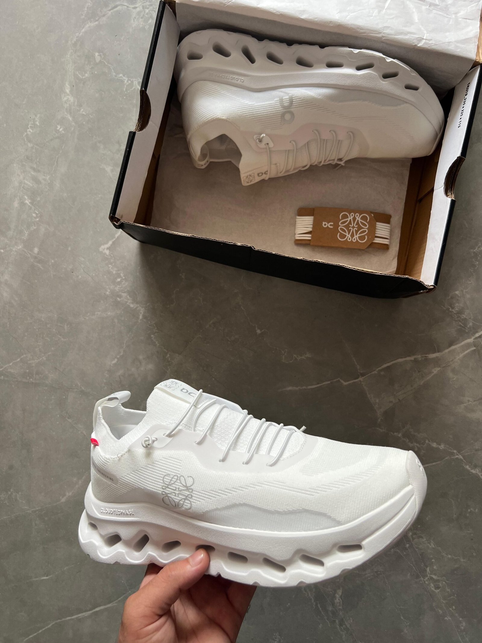 Cloud Running Loewe X On Sneakers 3 Colours (3)