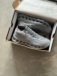 Cloud Running Loewe X On Sneakers 3 Colours (6)