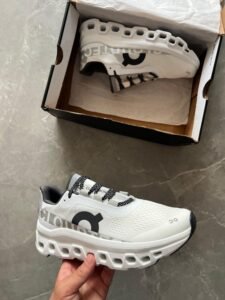 Cloud Running Techphase Sneakers 3 Colours (1)