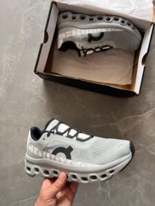 Cloud Running Techphase Sneakers 3 Colours (2)