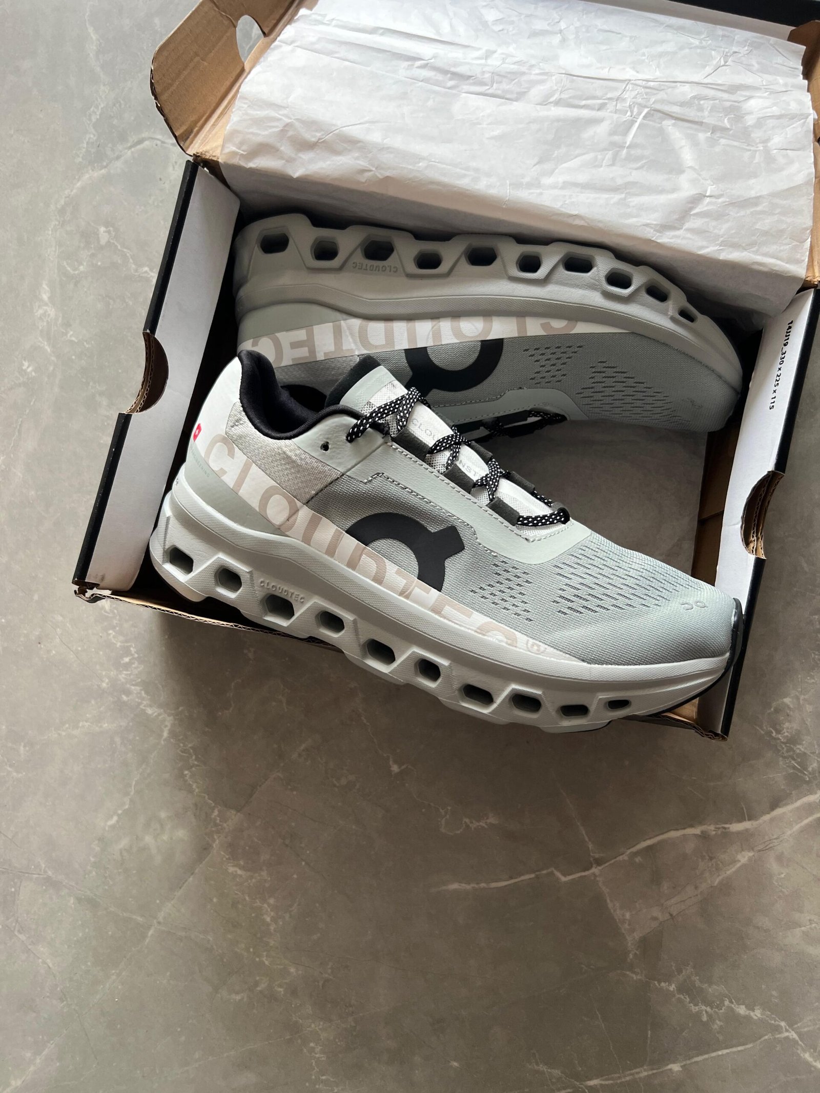 Luxury Aesthetic Mules & Premium Slides – Store Collection Cloud Running Techphase Sneakers 3 Colours (5)