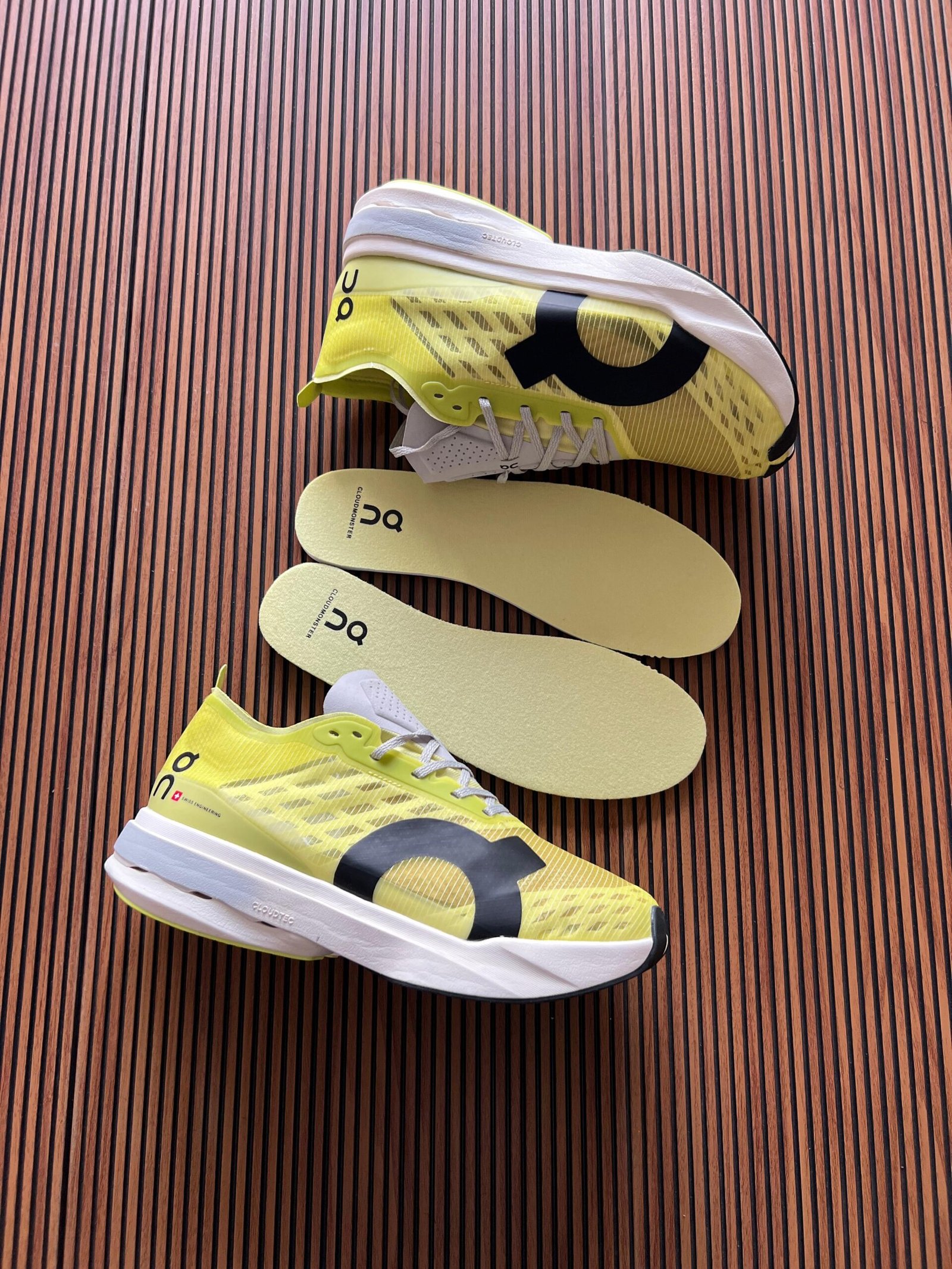 Cloud Strike Running Sneakers – UA Quality Trainers (1)