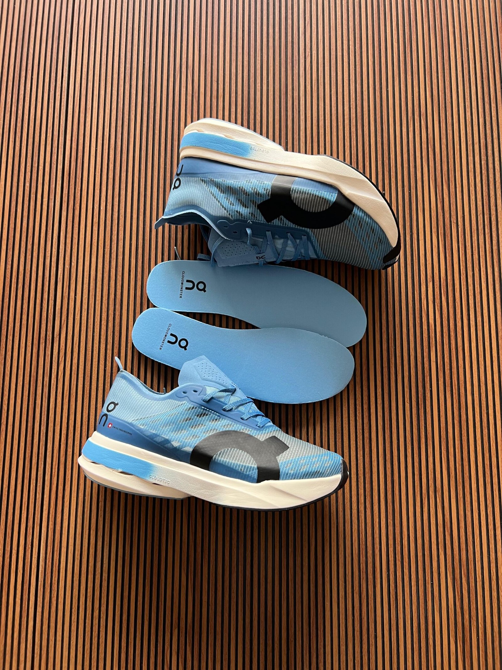 Cloud Strike Running Sneakers – UA Quality Trainers (4)