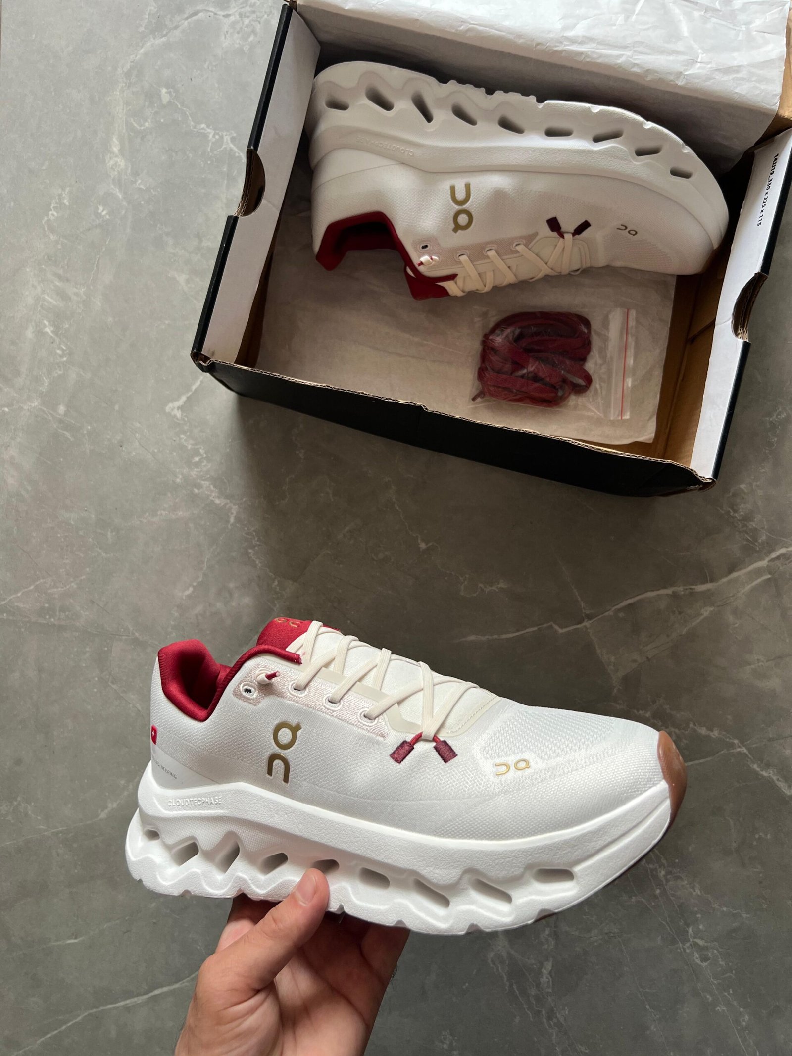 Luxury Aesthetic Mules & Premium Slides – Store Collection Cloud Techphase Running Sneakers 3 Colours (4)