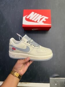 North Face X Supreme Off White Sneakers In Stock (3)