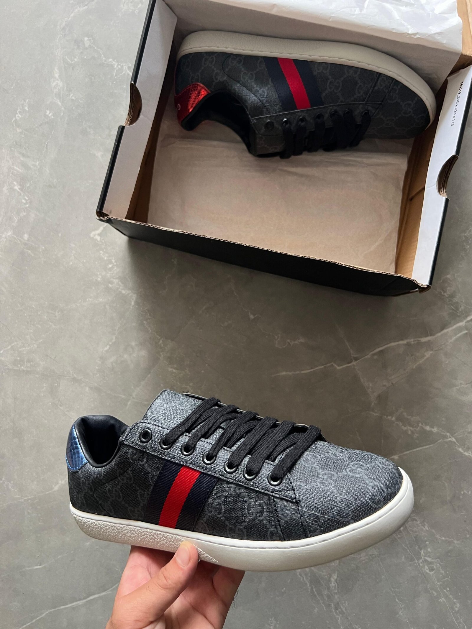 Premium Fashion Sneakers Stylish Casual Shoes In 3 Colours (2)