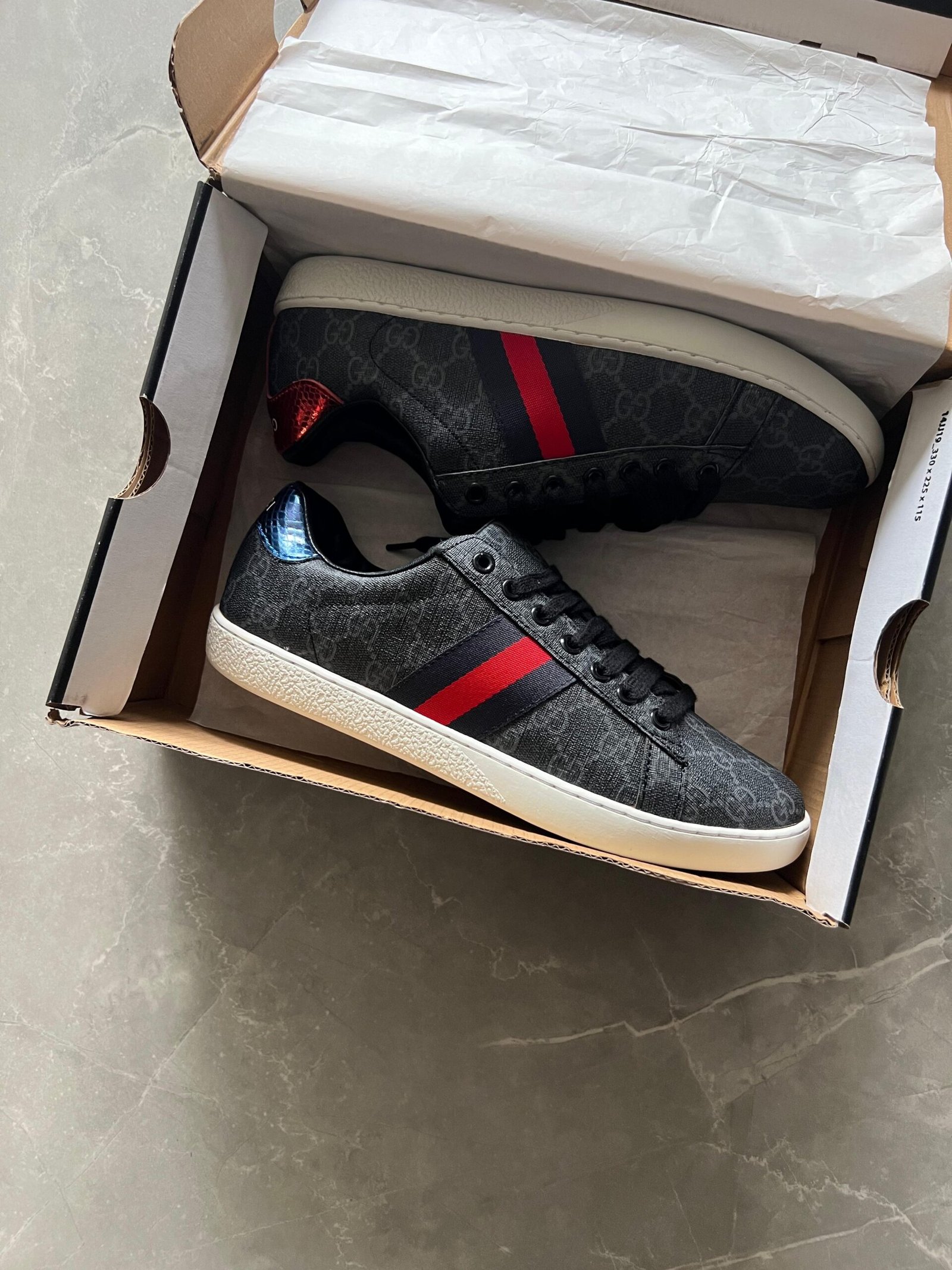 Premium Fashion Sneakers Stylish Casual Shoes In 3 Colours (5)