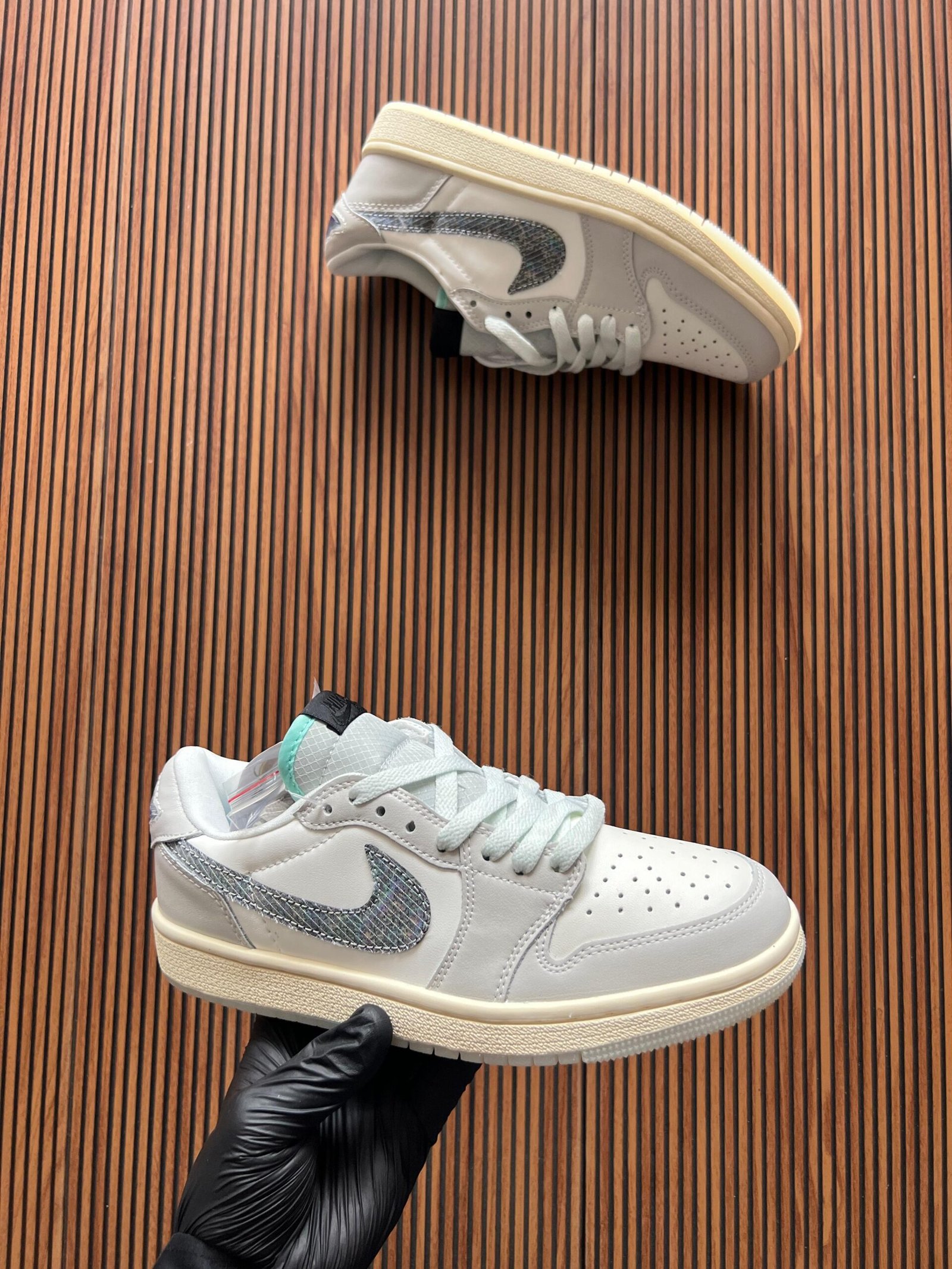 Retro SE Craft Tech Grey Sneakers On Sale (1)