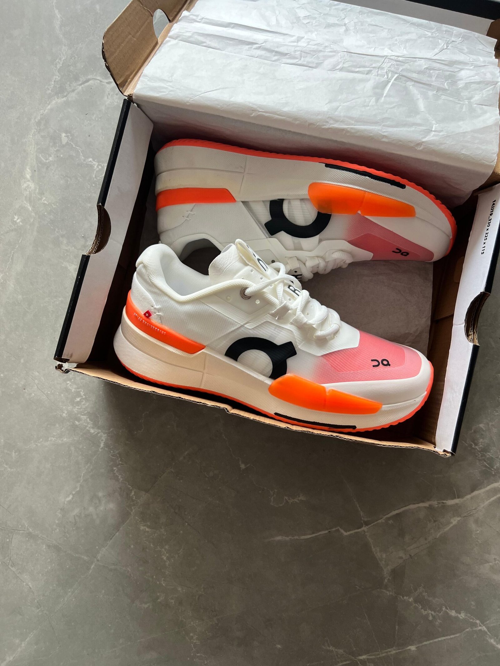 Luxury Aesthetic Mules & Premium Slides – Store Collection Running Roger Cloud Pro 2 Sneakers (3)