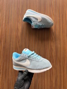 Vintage Cortez Blue Sneakers for Girls (1)