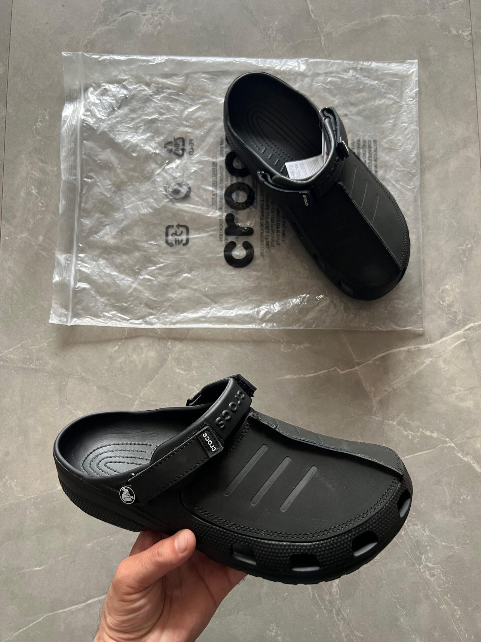 Yukon Clog Style Sandals Comfortable Outdoor Slip-On Shoes (1)