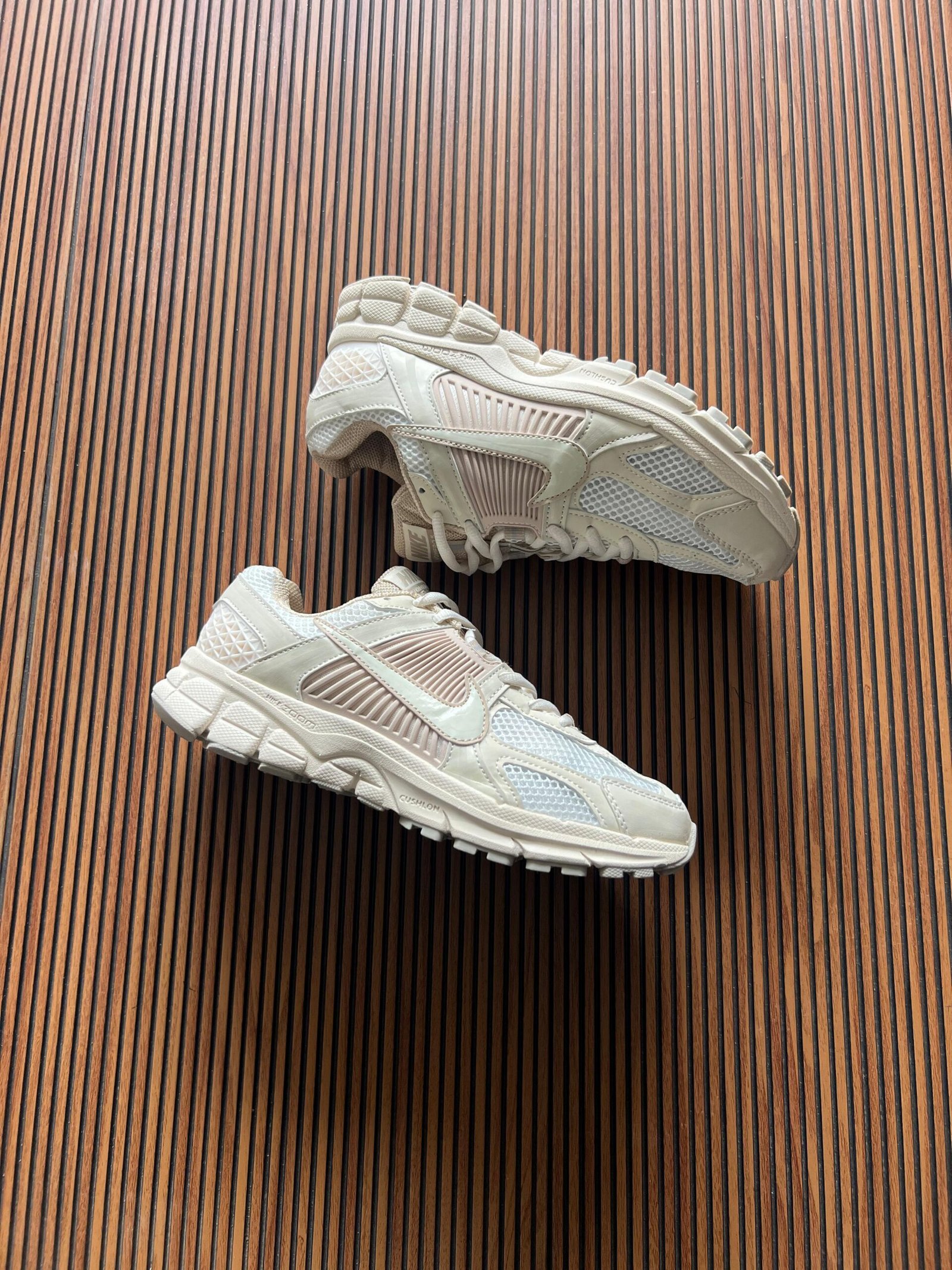 Zoom Vomero 5 Running Sneakers Sports Shoes For Girls (4)