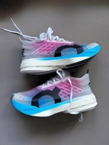 CloudBoom Strike Lightweight Running Sneakers (2)