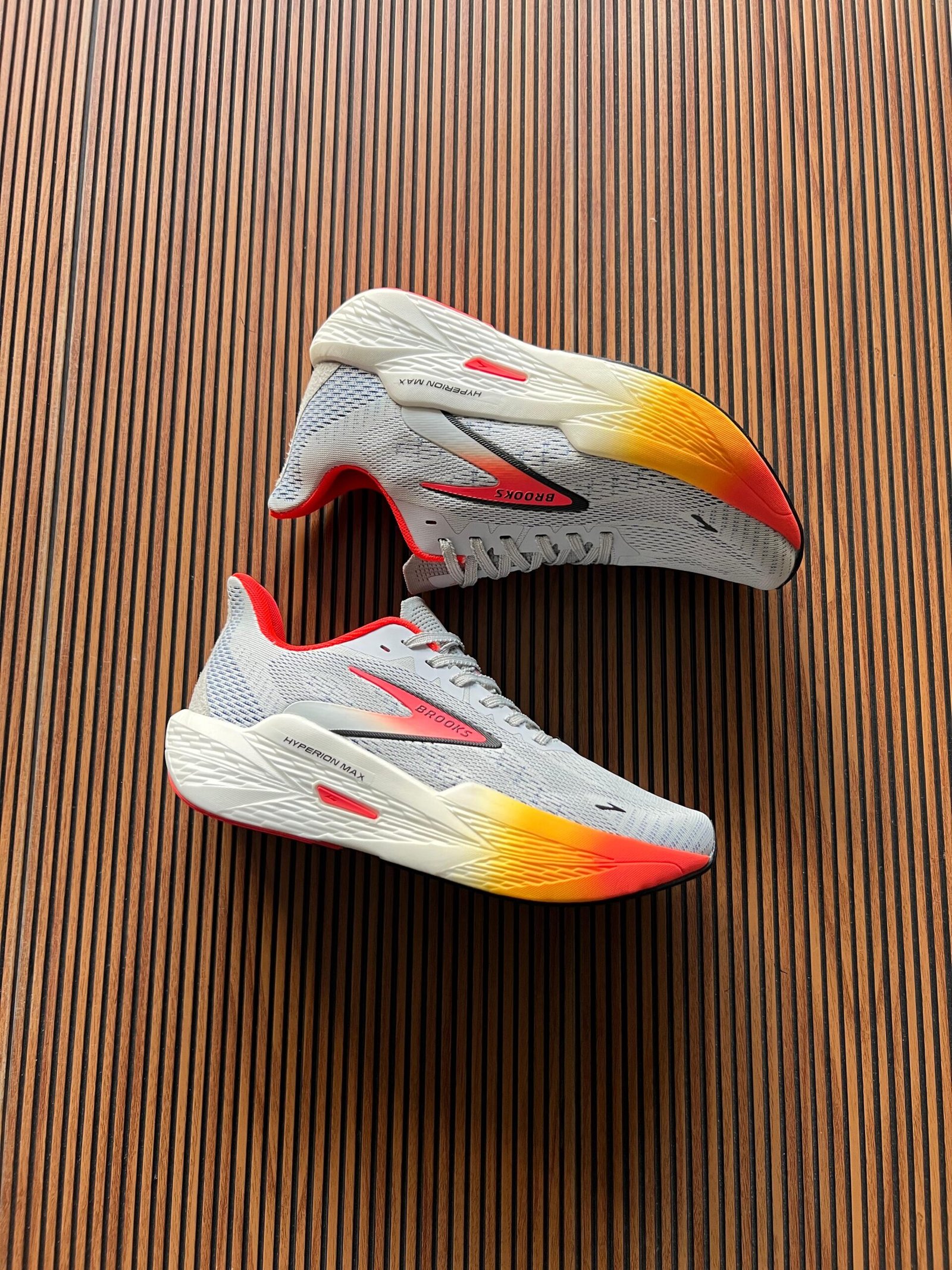 Hyperion Max 2 Running Shoes Lightweight Premium Trainers (6) Hyperion Max 2 Running Shoes Lightweight Premium Trainers (6)