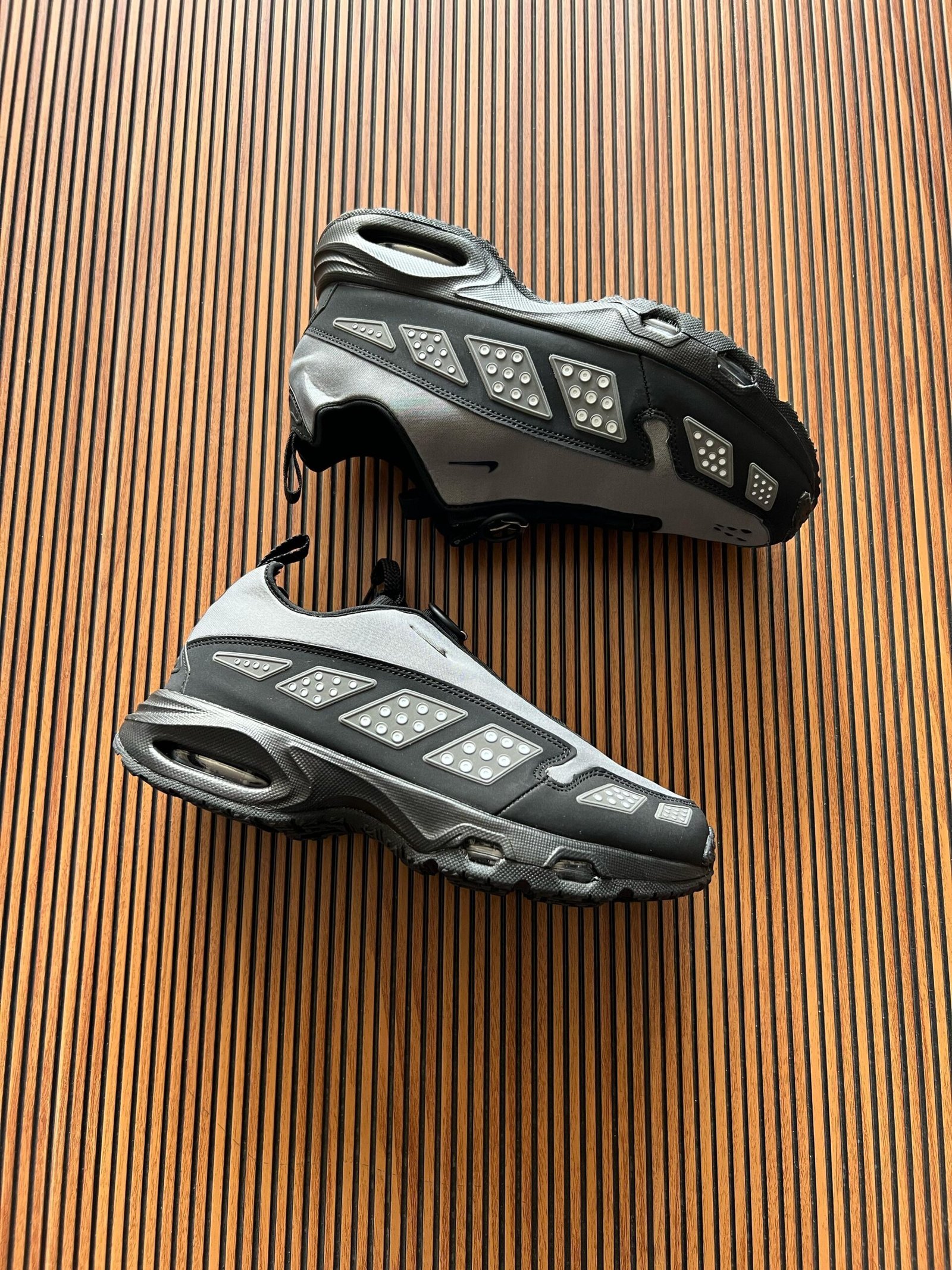 Signature Airmax SNDR Canyon Sneakers for Boys – 4 Color Options (5) Signature Airmax SNDR Canyon Sneakers for Boys – 4 Color Options (5)