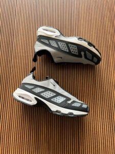 Signature Airmax SNDR Canyon Sneakers for Boys – 4 Color Options (8)