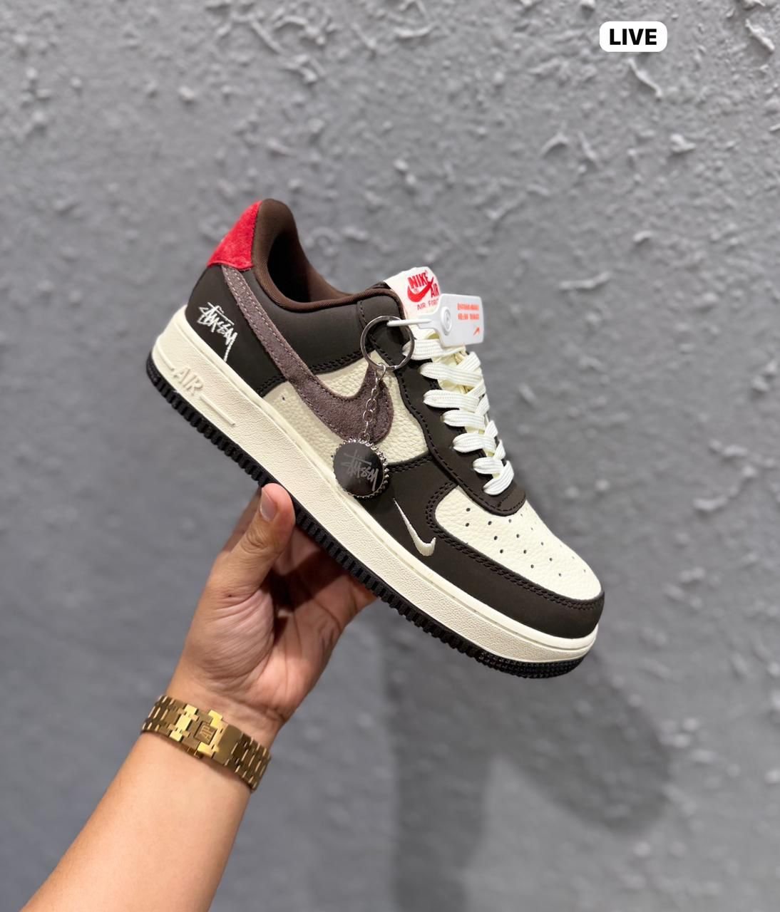 Air Force Low Collaborative Cacao Wow Red Sneakers 2025 (2)