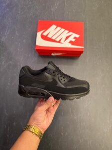 Air Max 90 Triple Black Low-Top Boys Sneakers (3)