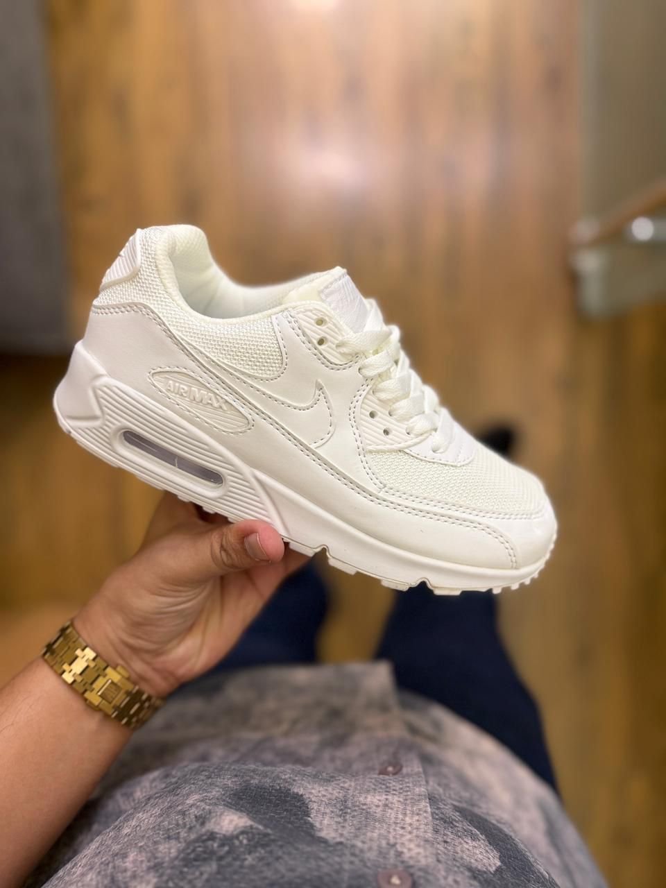 Air Max 90 Triple White Low-Top Unisex Sneakers
