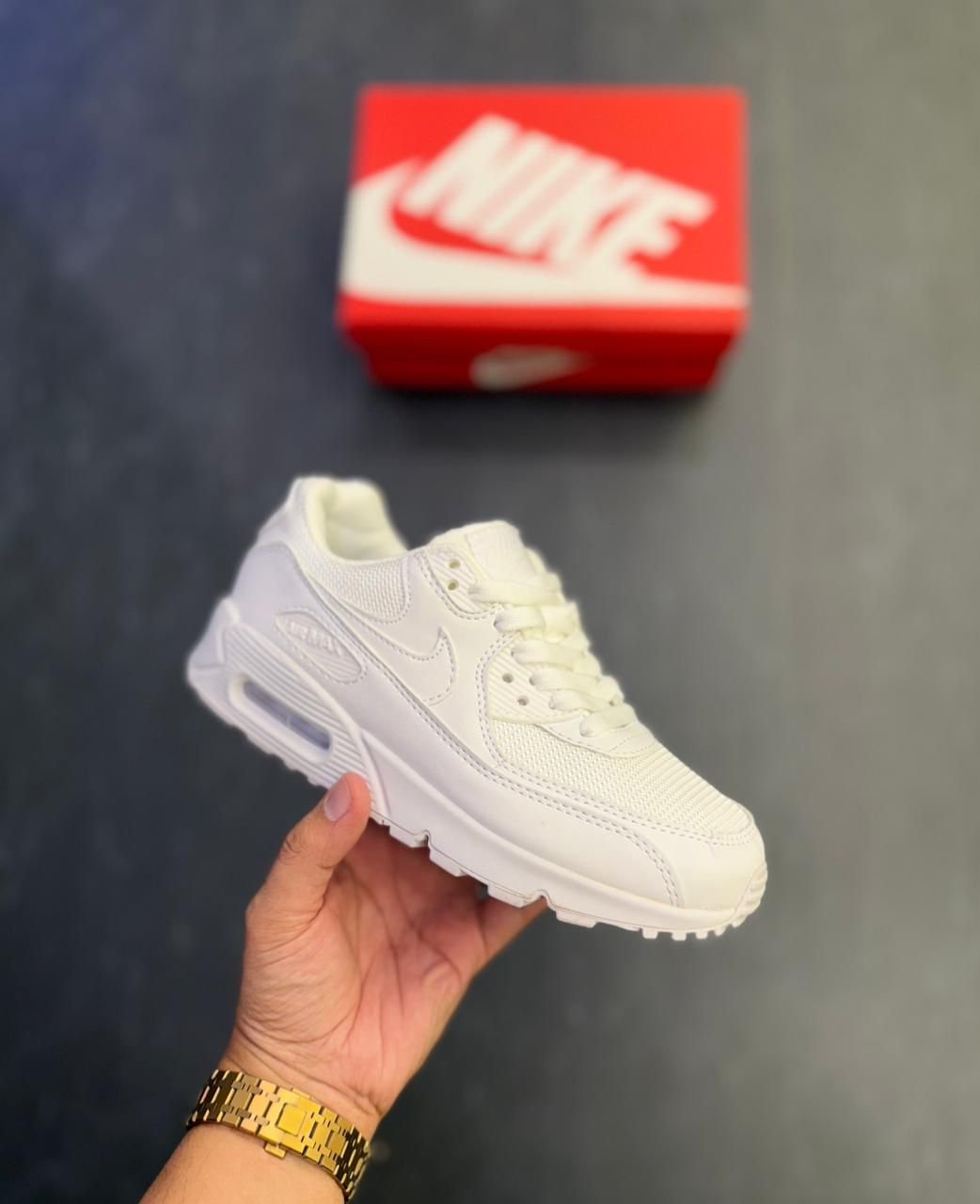 Air Max 90 Triple White Low-Top Unisex Sneakers