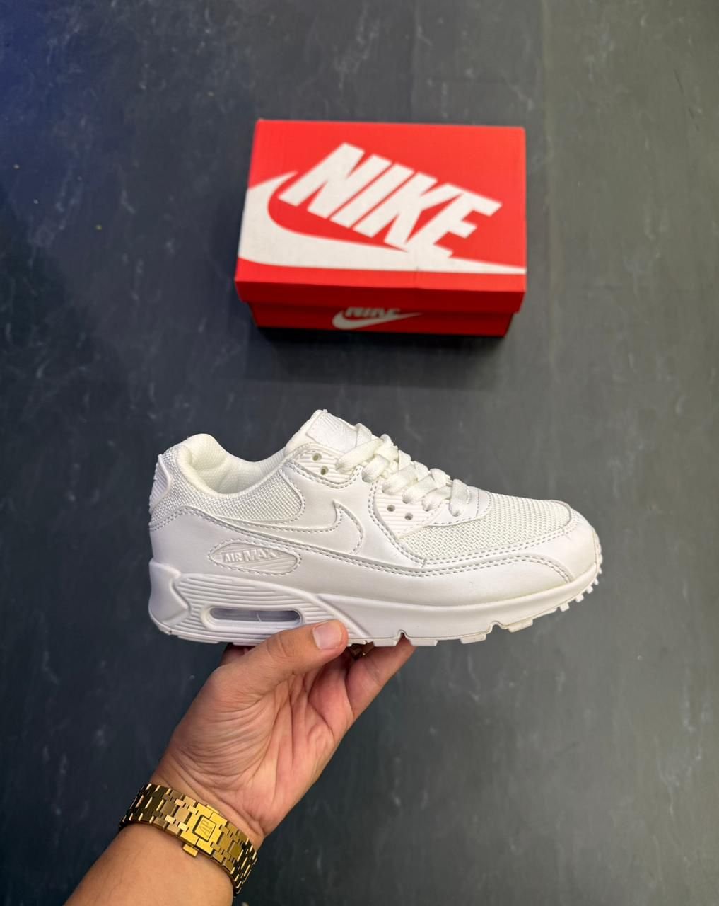 Air Max 90 Triple White Low-Top Unisex Sneakers