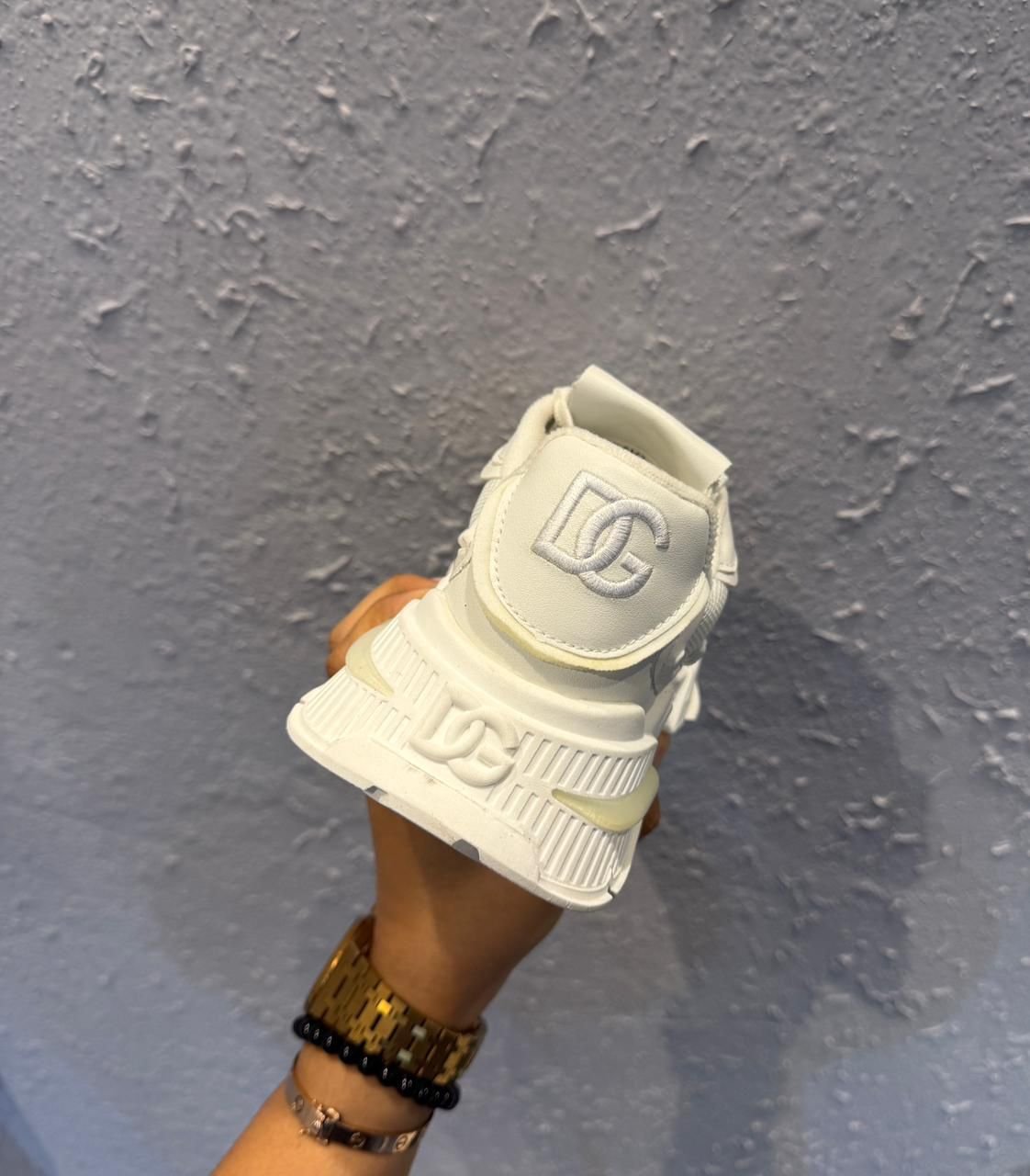 Beige Ultra-Luxury Designer-Style Sneakers – Premium Unisex Footwear