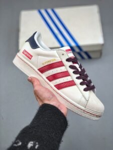 Classic Superstar Low-Top White Red Supreme Sneakers (1)