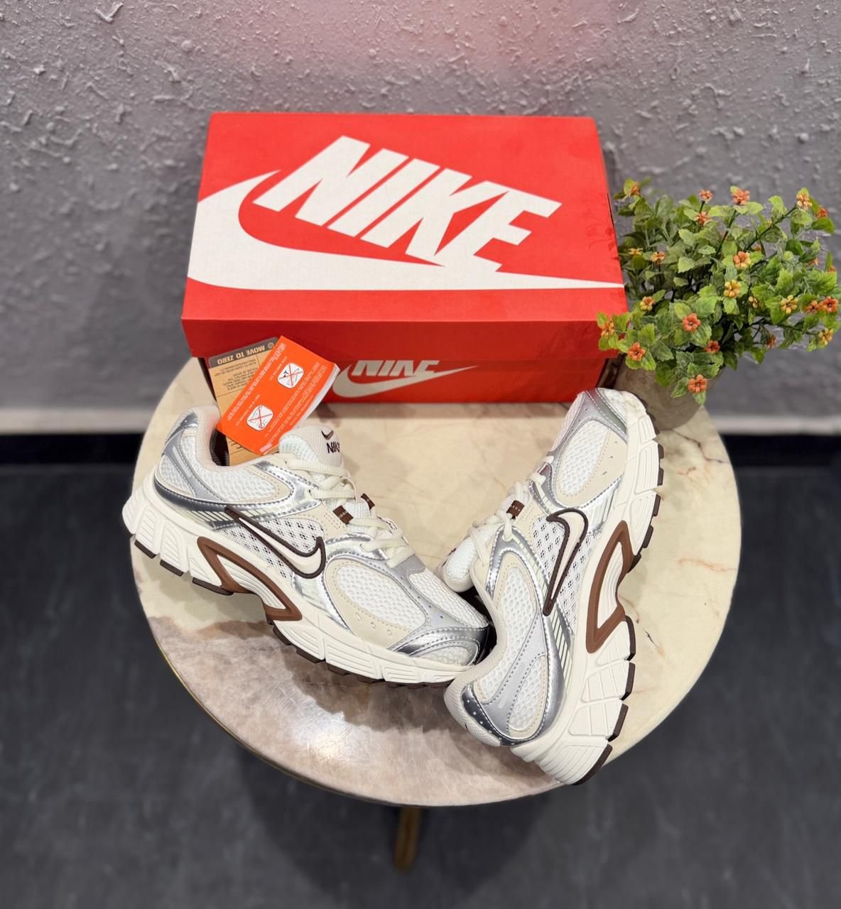 Performance V5 RNR Metallic Beige Sneakers (4) Performance V5 RNR Metallic Beige Sneakers (4)