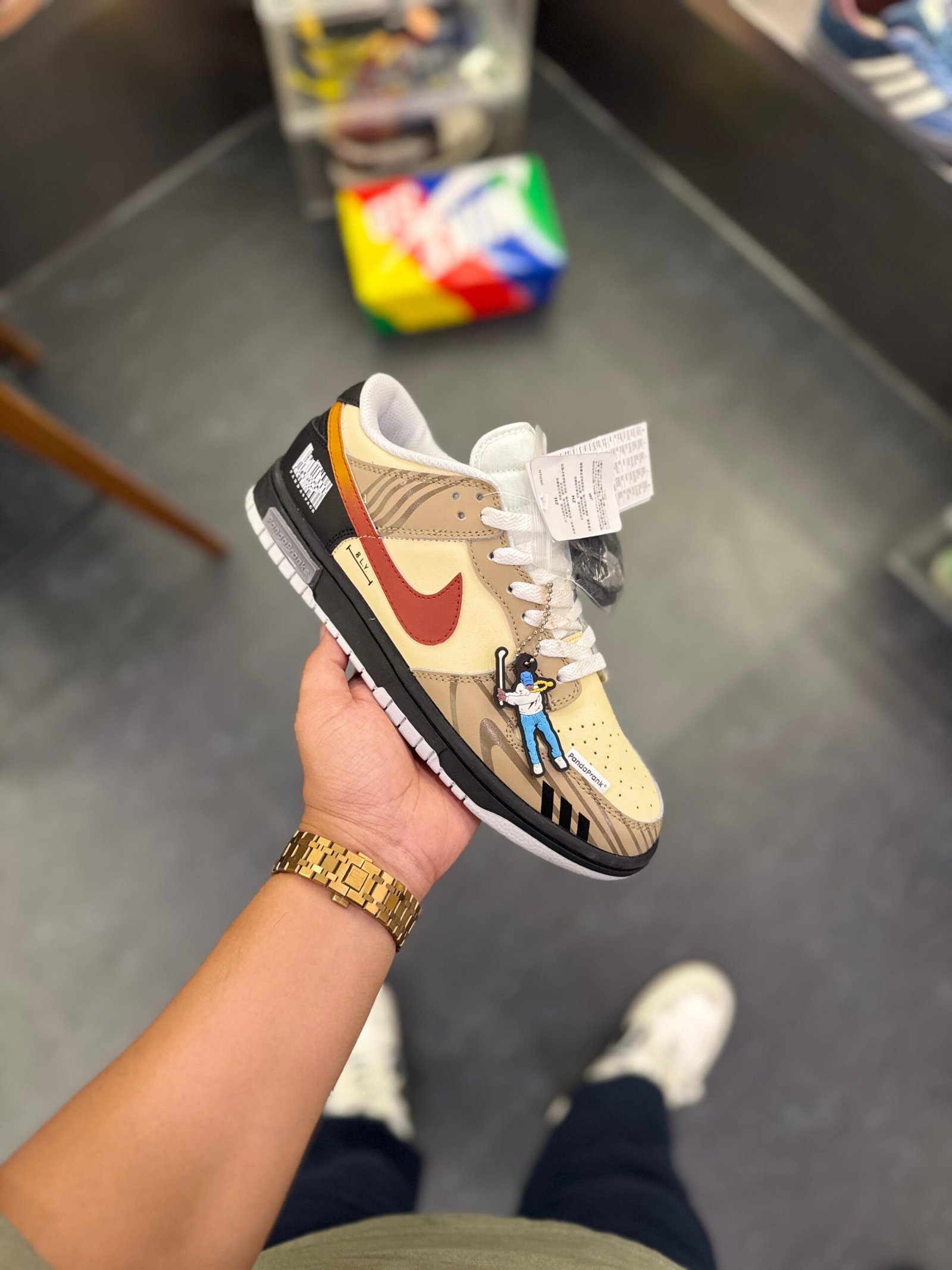 Skate Dunk Pandaprank Red Swoosh Sneakers 2025 (1)