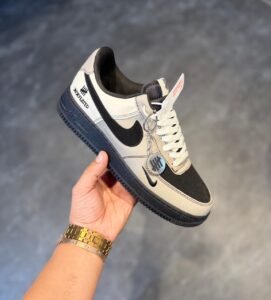 Undefeated Custom Airforce Key Chain – 2025 Mini Sneaker Accessory