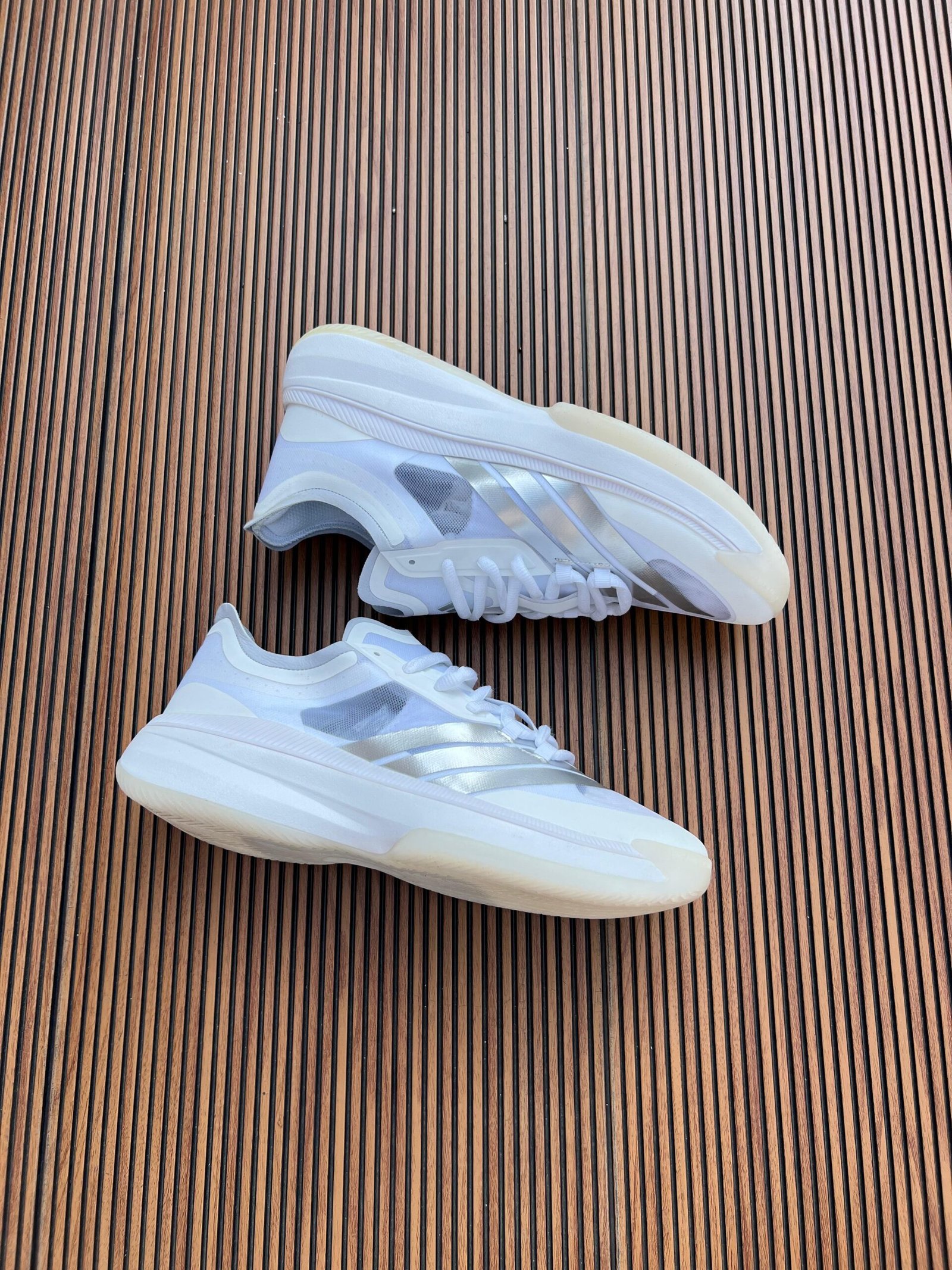 Adizero Select Lightweight Basketball Sneakers 2 Colors (3)