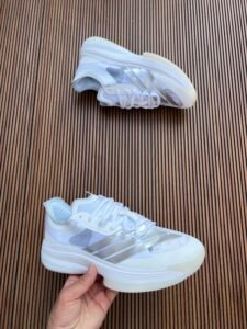 Adizero Select Lightweight Basketball Sneakers 2 Colors (4)