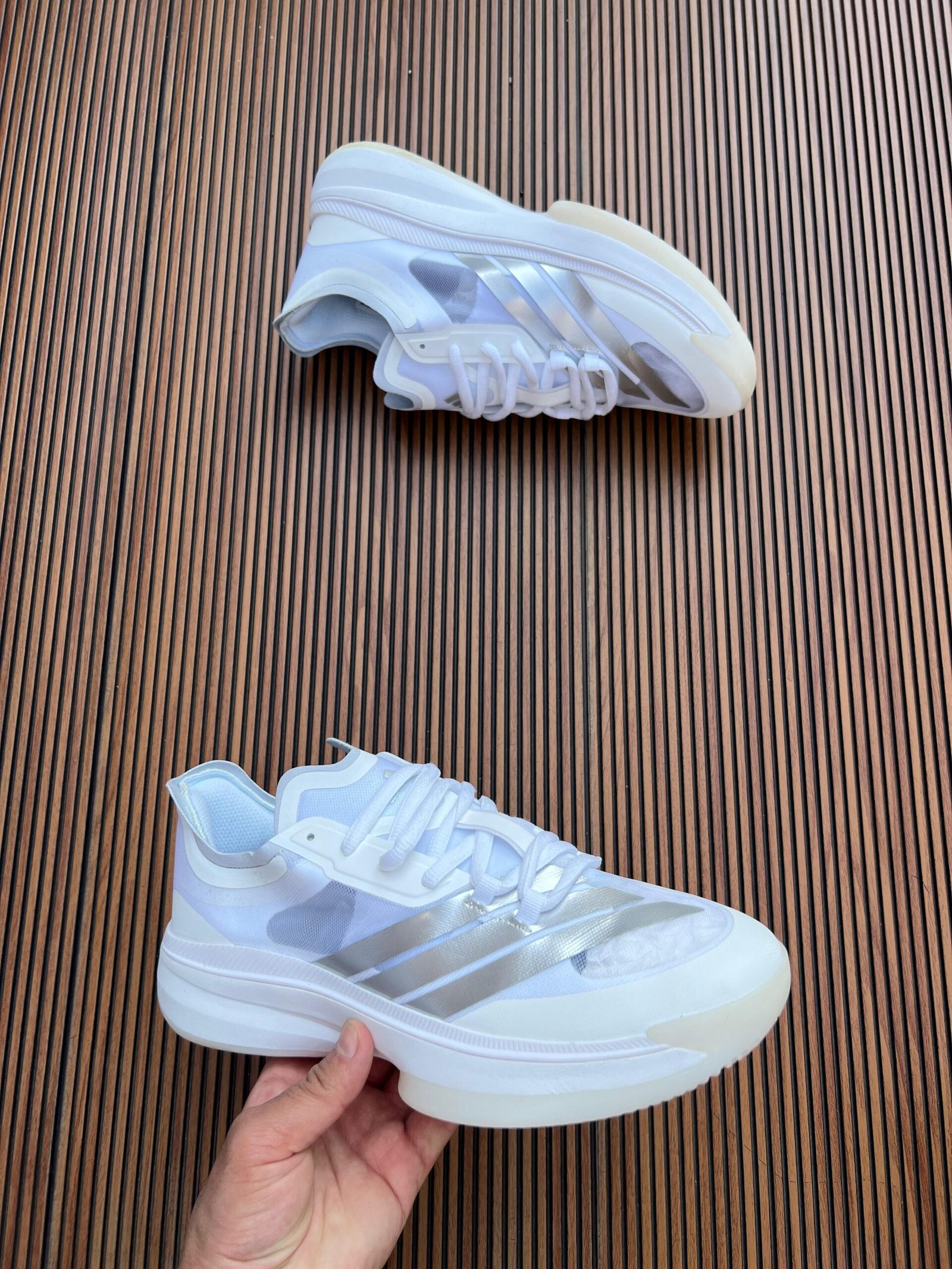 Adizero Select Lightweight Basketball Sneakers 2 Colors (4)