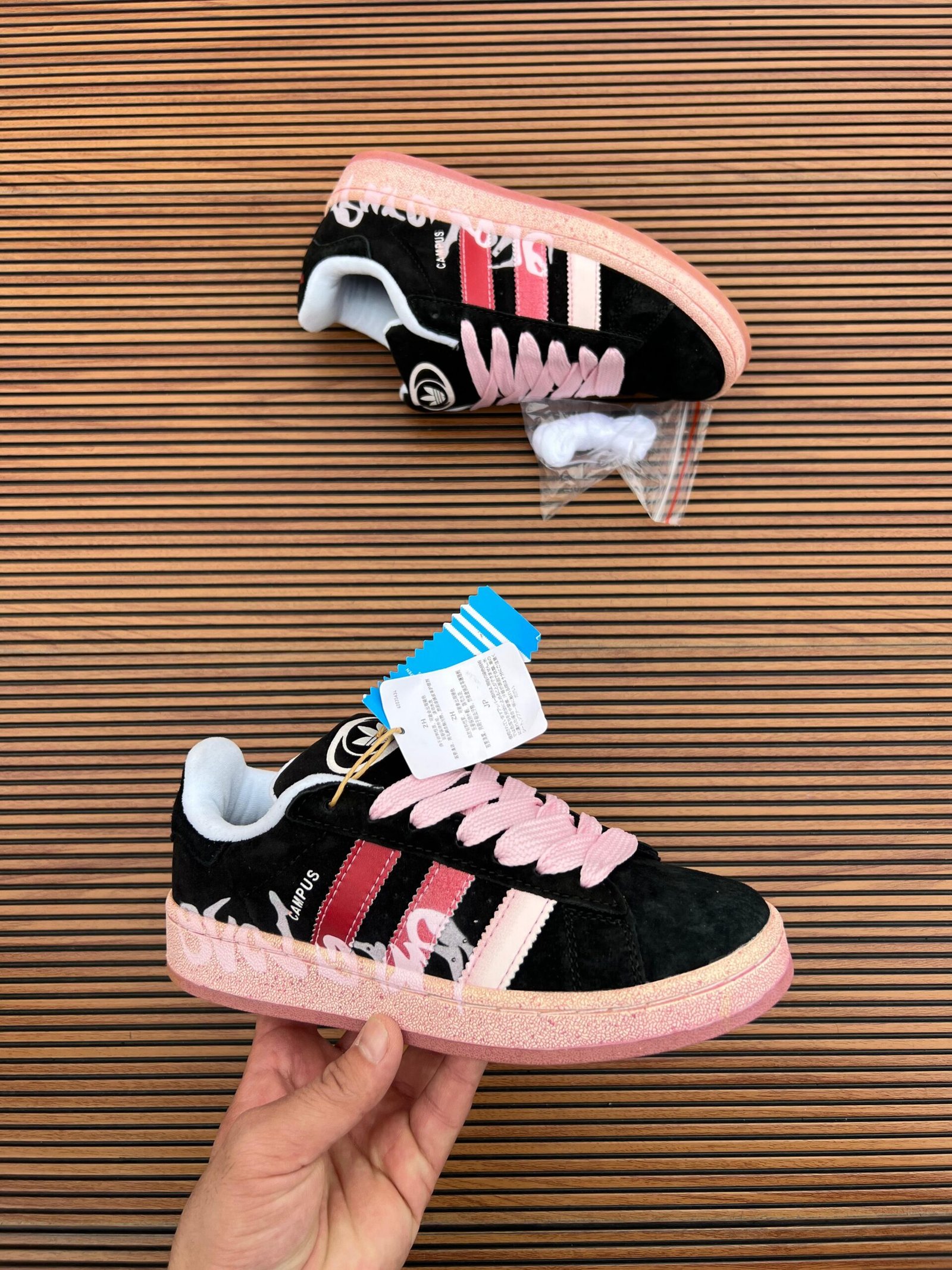 Campus Girls Black Pink Classic Low-Top Casual Sneakers (1)
