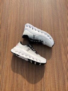 Cloud Run Premium Quality Girls Sneakers 3 Colors (7)