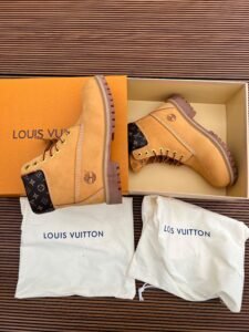 Premium Pattern 6-Inch Waterproof Boots 2 Colors (4)