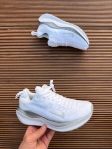 React Infinity Run Girls Performance Running Athletic Sneakers (1)