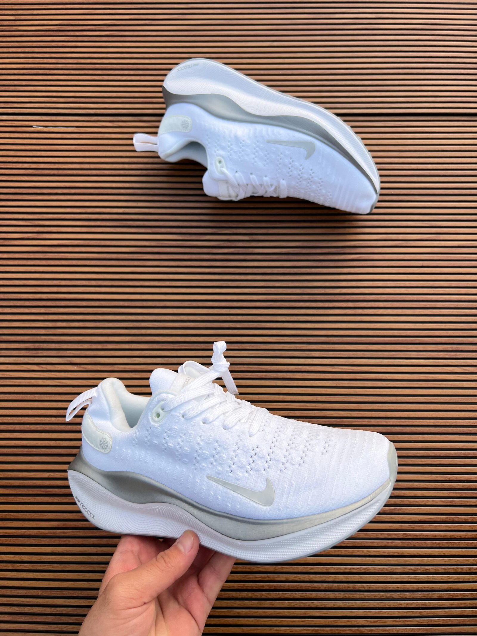 React Infinity Run Girls Performance Running Athletic Sneakers (1)