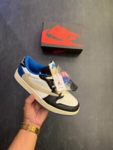 Retro 1 Travis Scott Fragment Collaborative Basketball Sneakers (1)