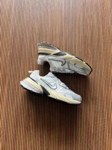 V2K Run Girls Retro Running Shoes (2)