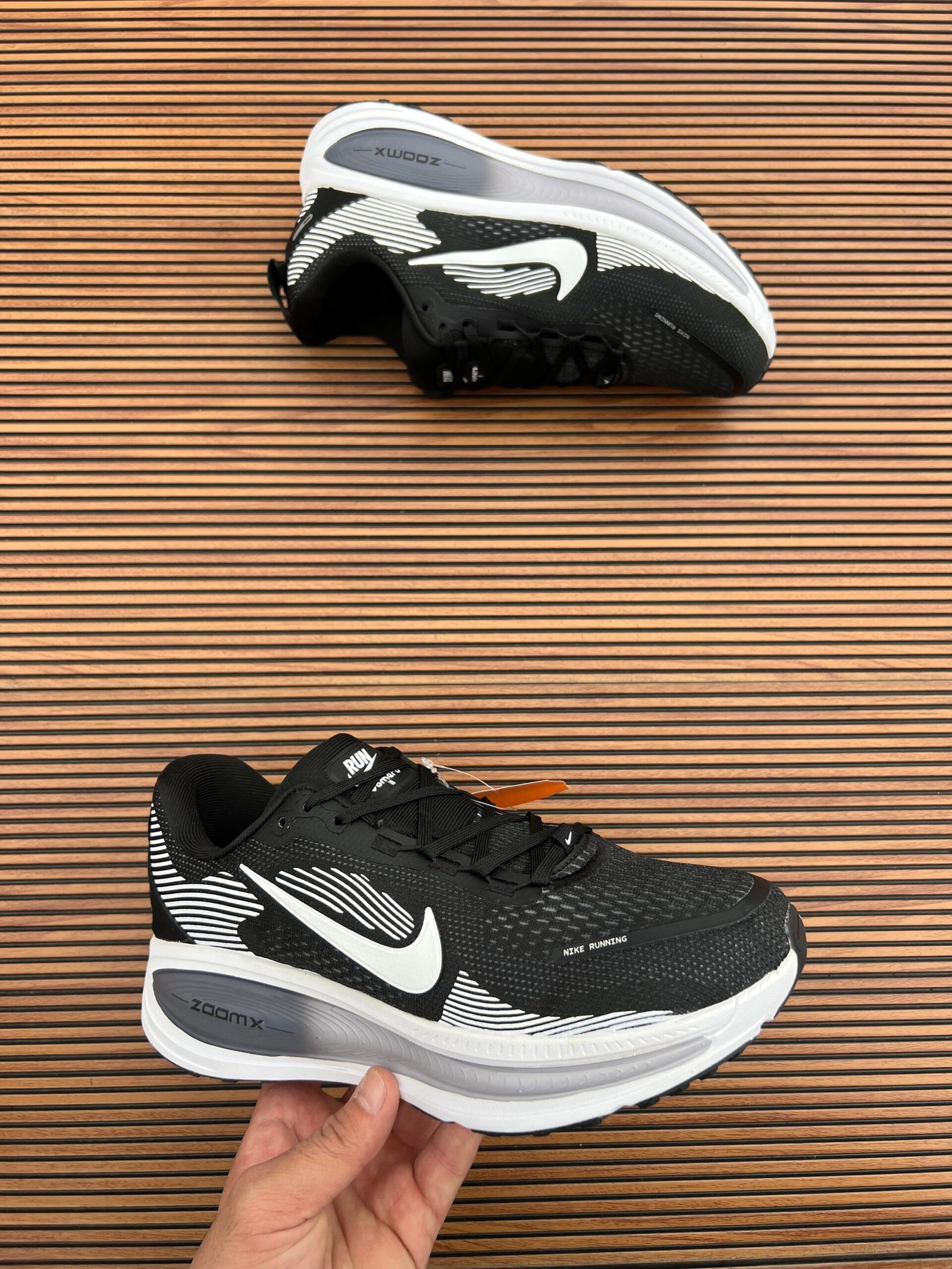 Zoom Vomero Premium Quality Running Athletic Performance Sneakers (1)