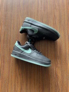 Airforce 1 Black Green Sneakers – Vintage Premium Street Style (2)