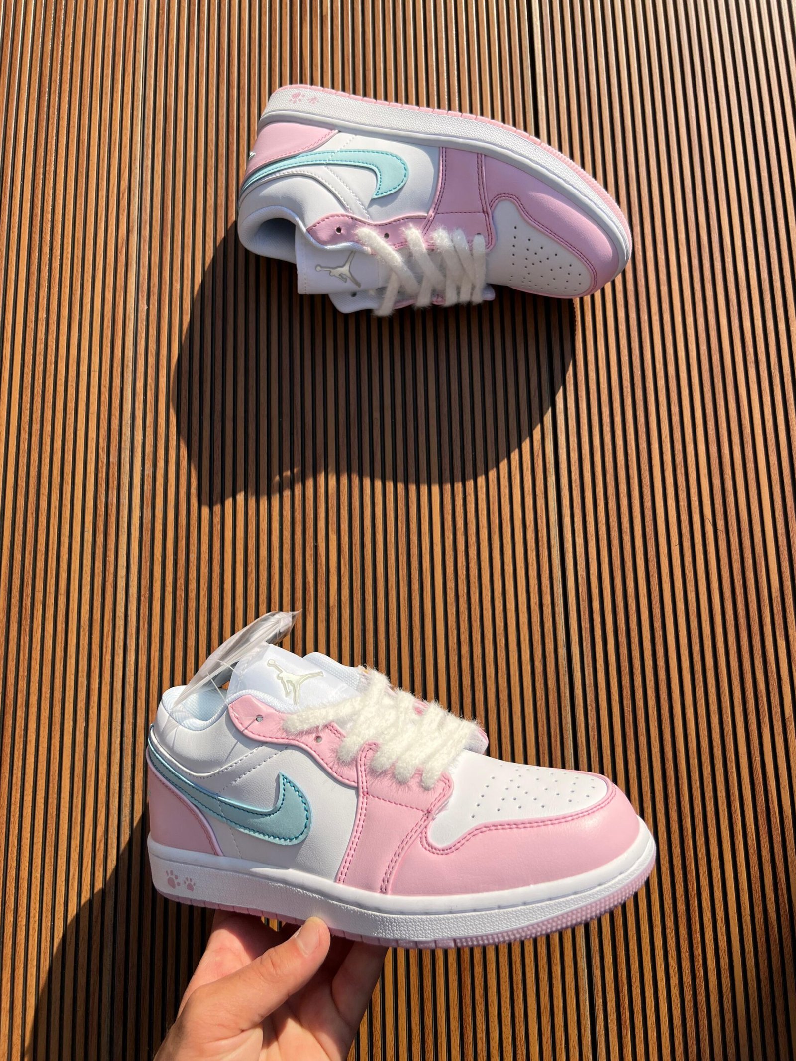 Cut Low Pink Leather Sneakers – Premium Girls Street Style (1)