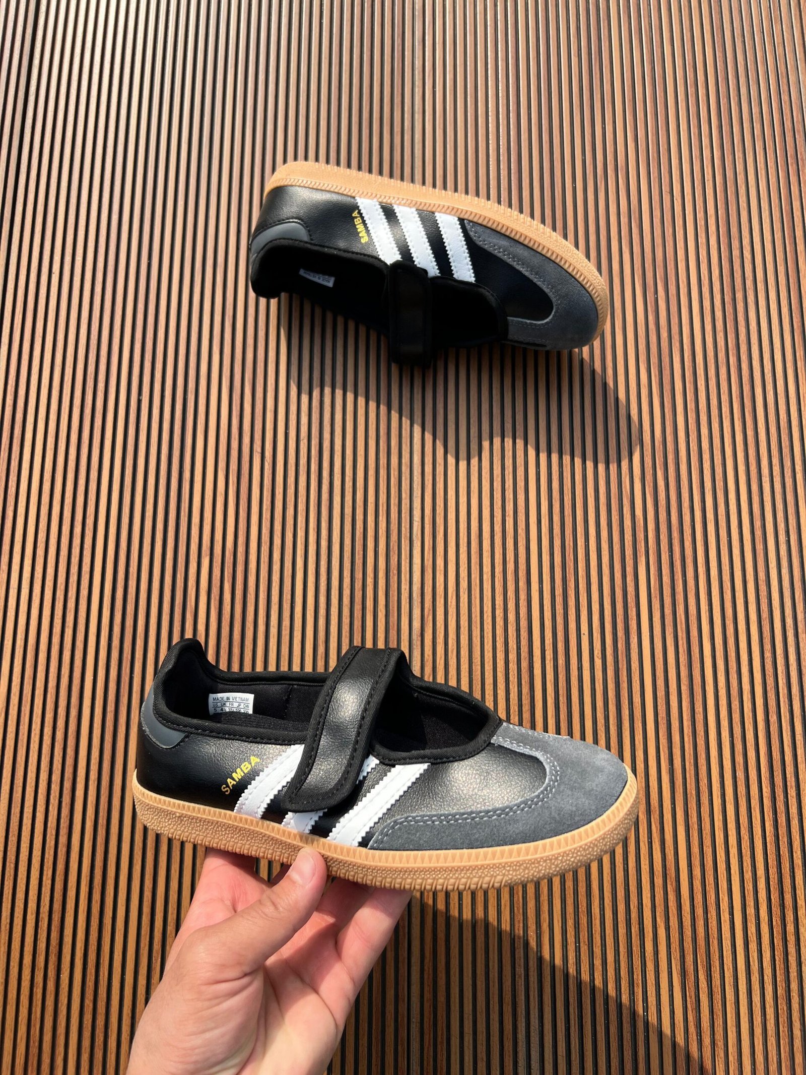 Samba Jane Girls Sneakers – Red & Black Classic Style (1)